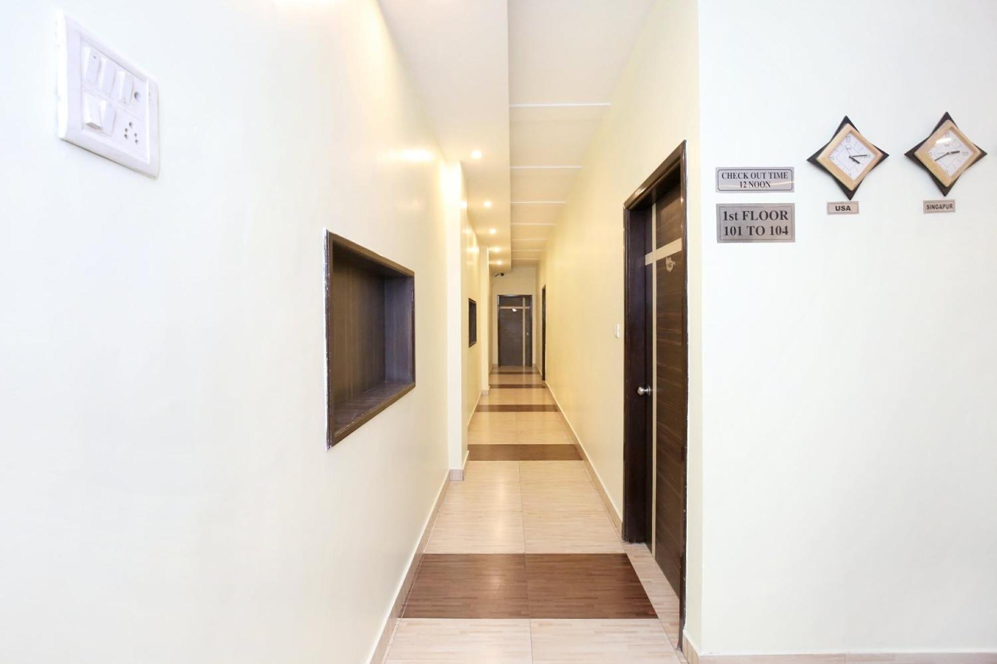 Oyo 9243 Trumpets Hotel Amritsar Zewnętrze zdjęcie